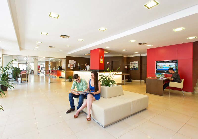 Ausstattung & Service