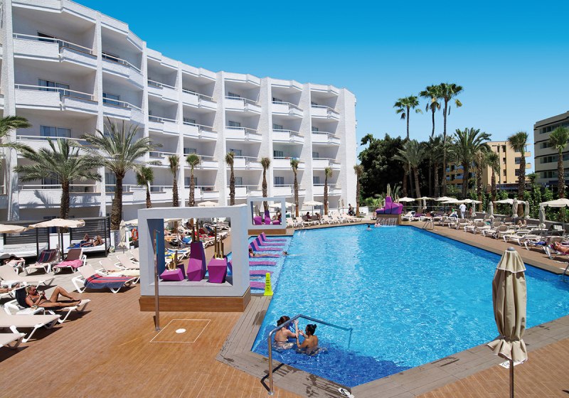 Beispiel: Hotel Außenpool