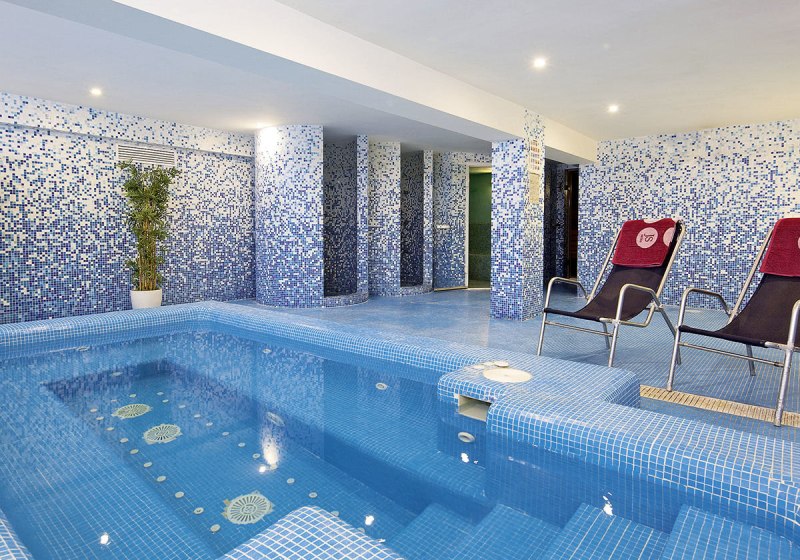 Hotel Innenpool