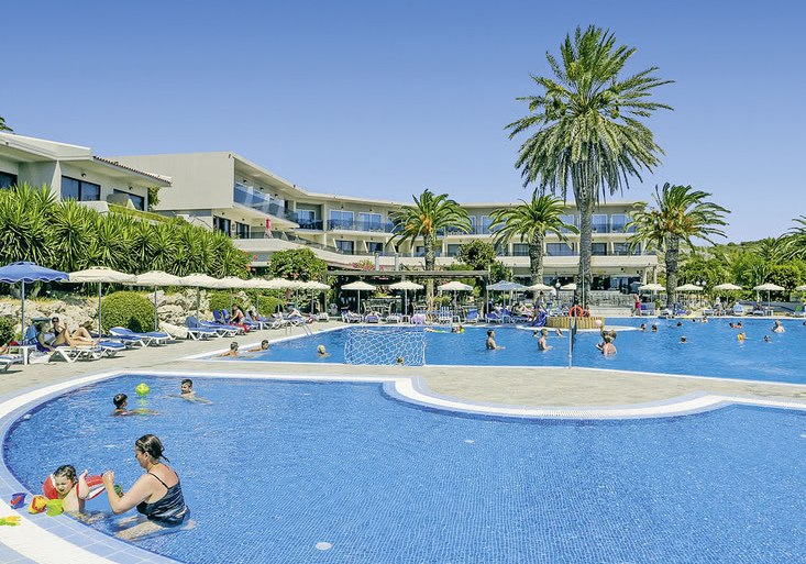 Beispiel: Hotel Außenpool