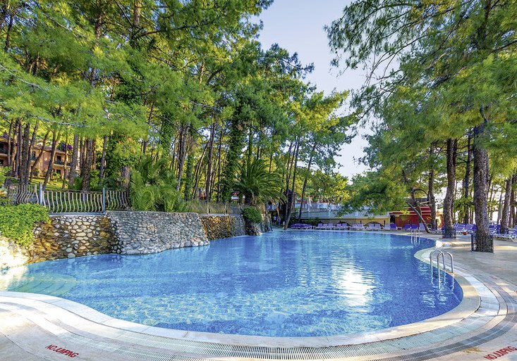 Beispiel: Hotel Außenpool