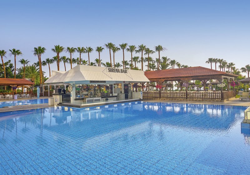 Beispiel: Hotel Außenpool