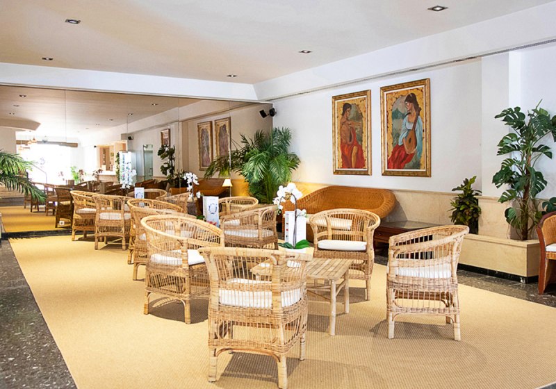 Ausstattung & Service