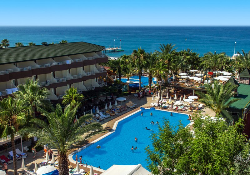 Beispiel: Hotel Außenpool