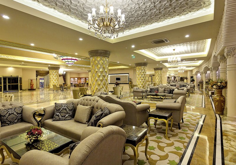 Ausstattung & Service