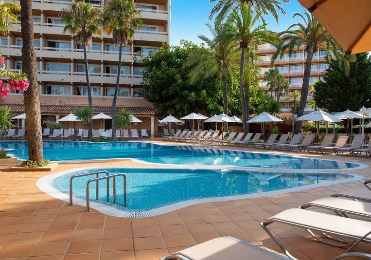 Beispiel: Hotel Außenpool