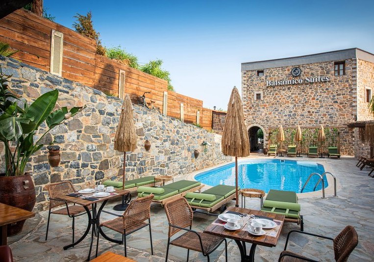 Beispiel: Hotel Außenpool