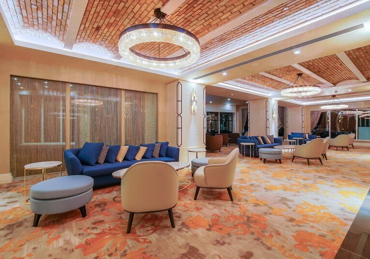 Ausstattung & Service