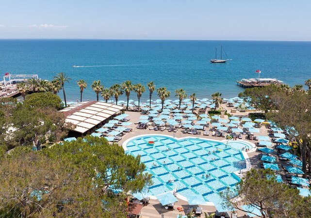 Beispiel: Hotel Außenpool