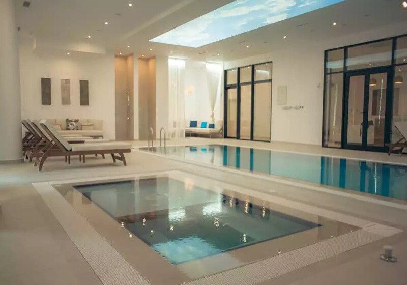 Hotel Innenpool