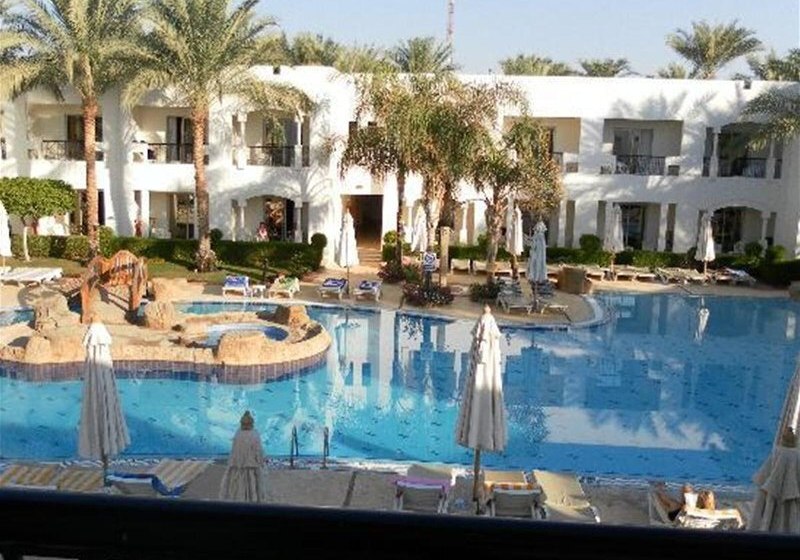 Beispiel: Hotel Außenpool