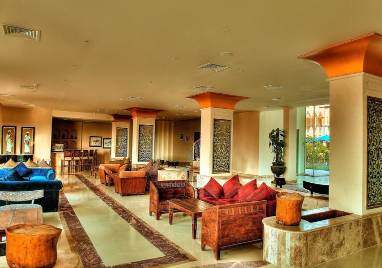 Ausstattung & Service