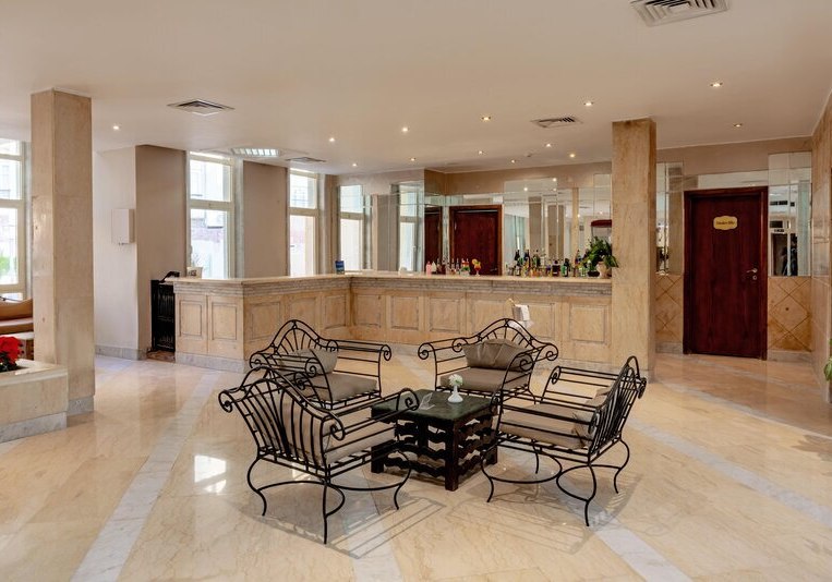 Ausstattung & Service