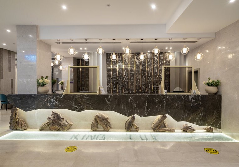 Ausstattung & Service