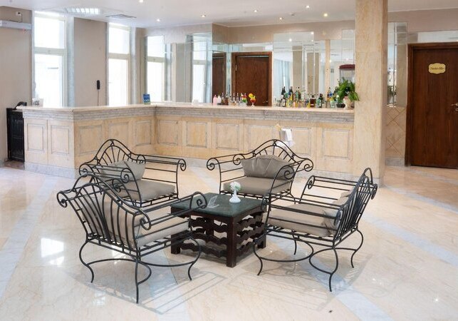 Ausstattung & Service