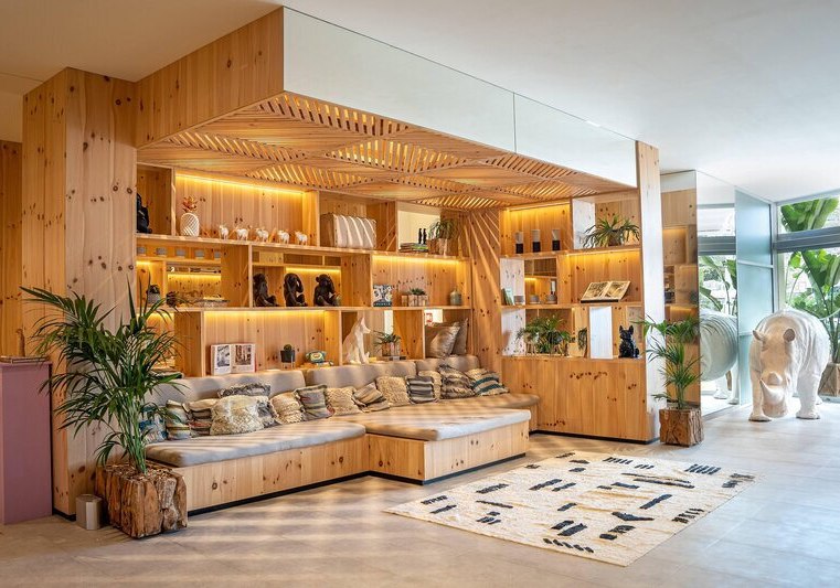 Ausstattung & Service