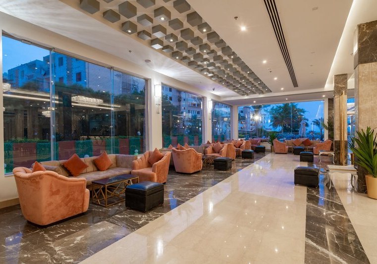 Ausstattung & Service