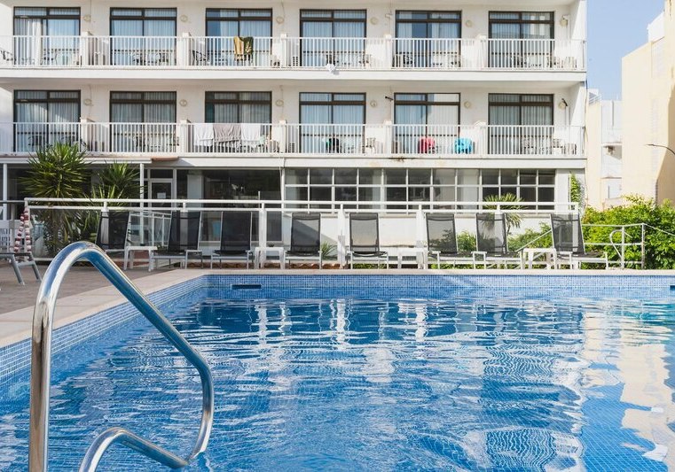 Beispiel: Hotel Außenpool