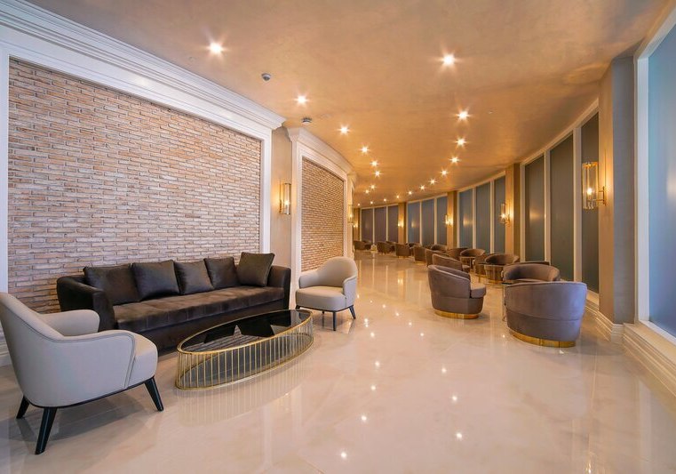 Ausstattung & Service