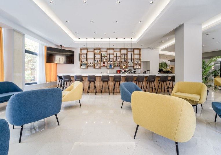 Ausstattung & Service