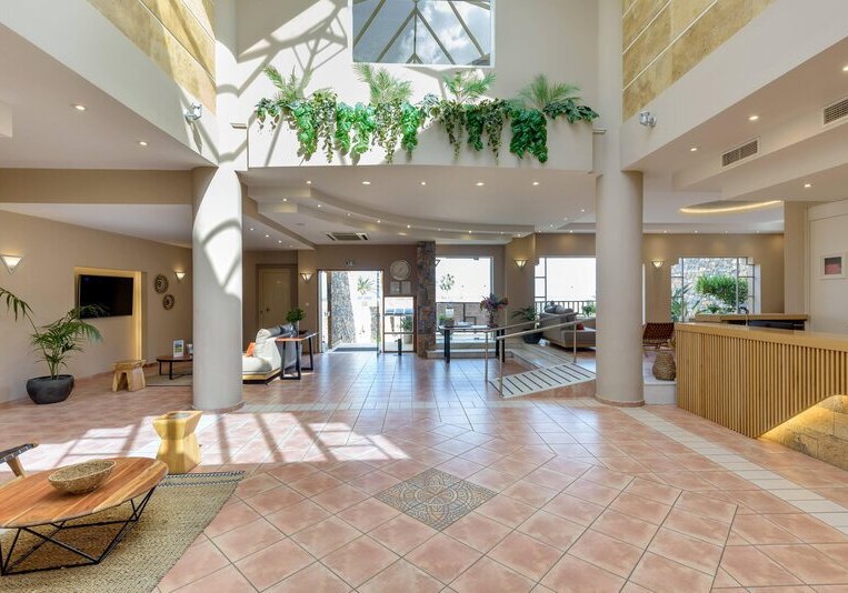 Ausstattung & Service