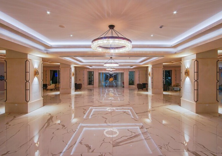 Ausstattung & Service