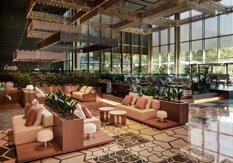 Ausstattung & Service