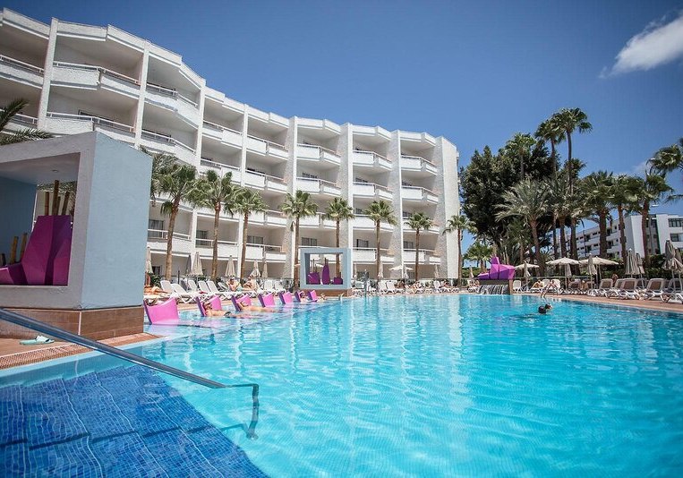 Beispiel: Hotel Außenpool