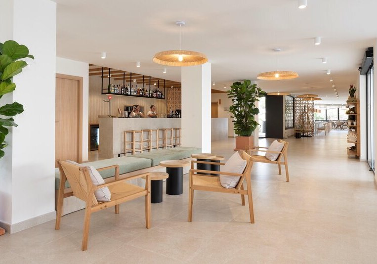 Ausstattung & Service