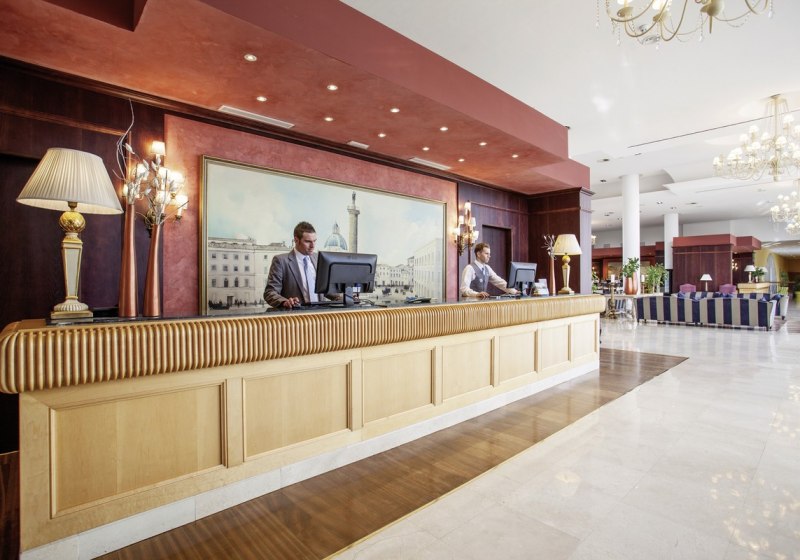 Ausstattung & Service