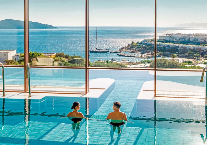 Beispiel: Hotel Innenpool