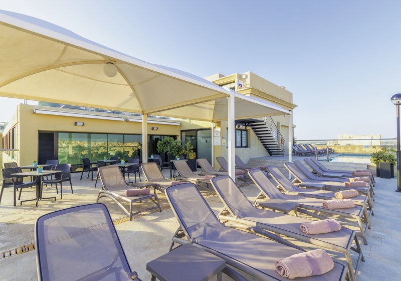 Beispiel: Hotel Außenpool
