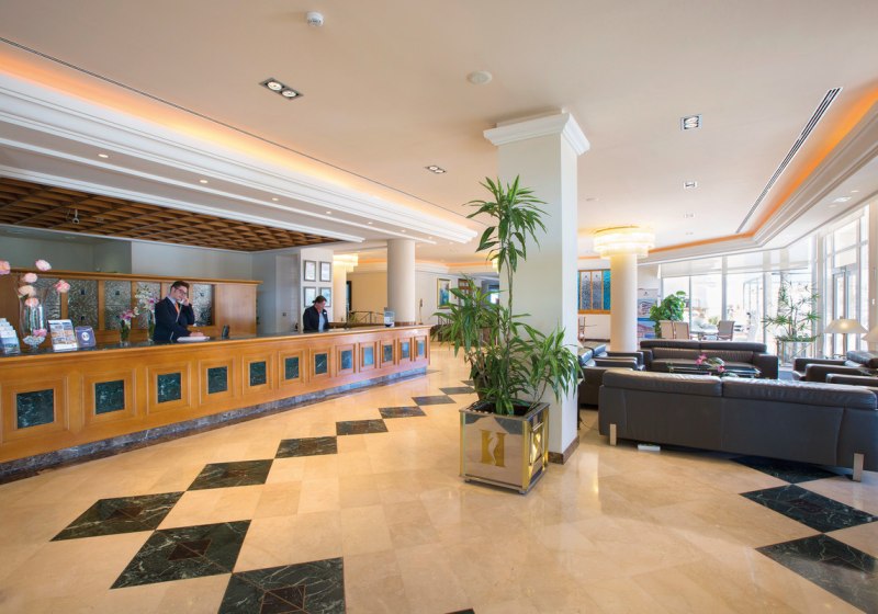 Ausstattung & Service