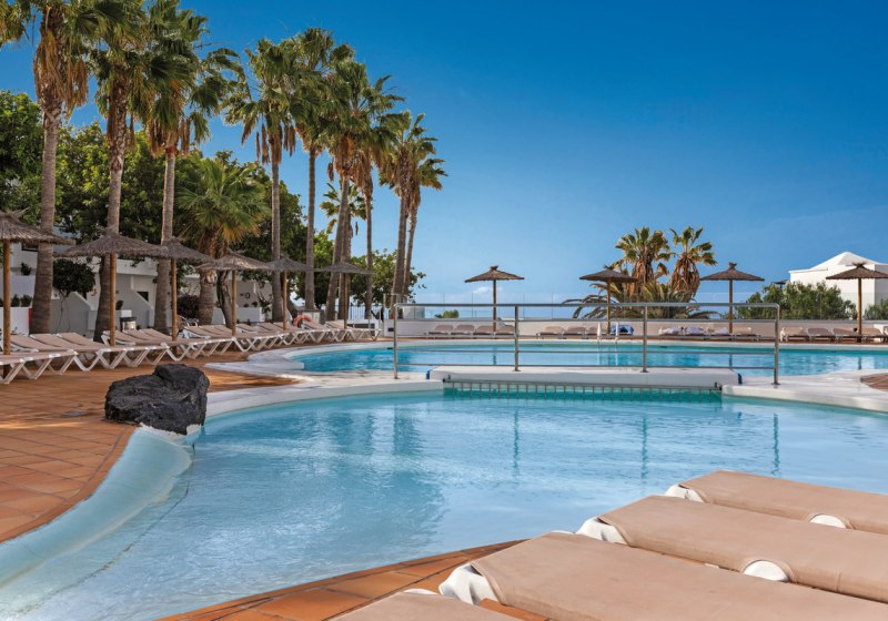 Beispiel: Hotel Außenpool