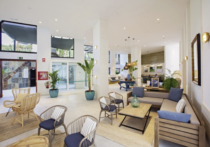 Ausstattung & Service