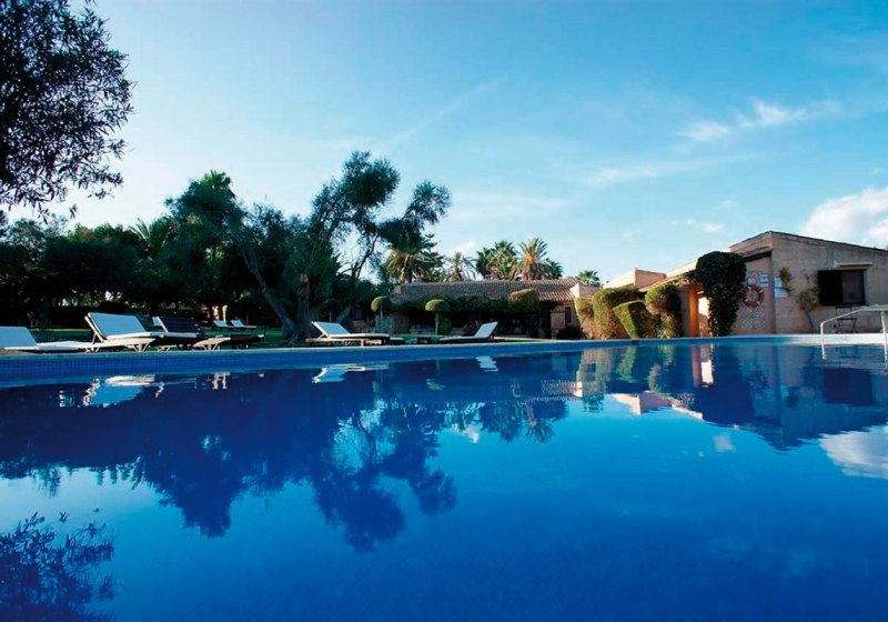 Beispiel: Hotel Außenpool