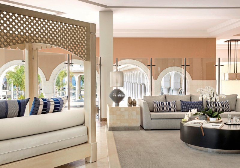 Ausstattung & Service