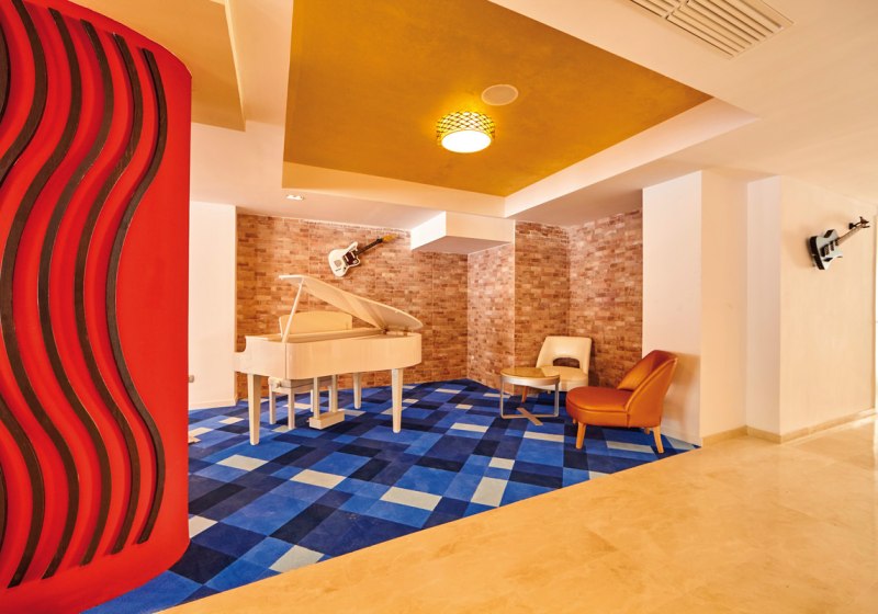 Ausstattung & Service