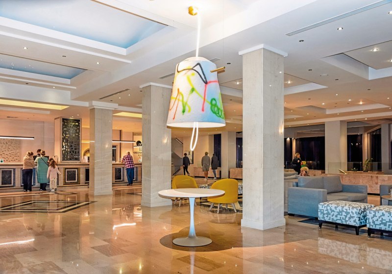 Ausstattung & Service