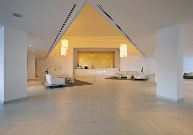 Ausstattung & Service