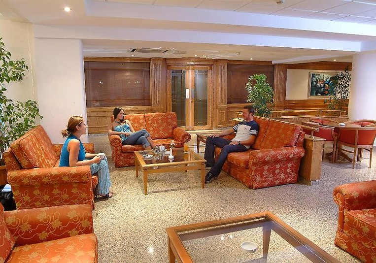 Beispiel: Ausstattung & Service