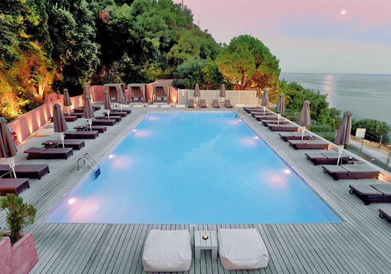 Beispiel: Hotel Außenpool