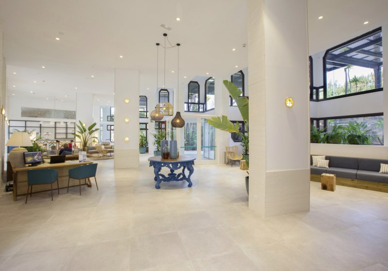 Ausstattung & Service