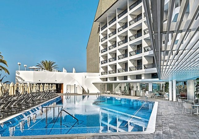 Beispiel: Hotel Außenpool