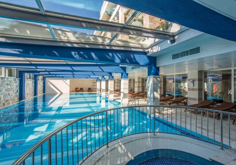 Hotel Innenpool