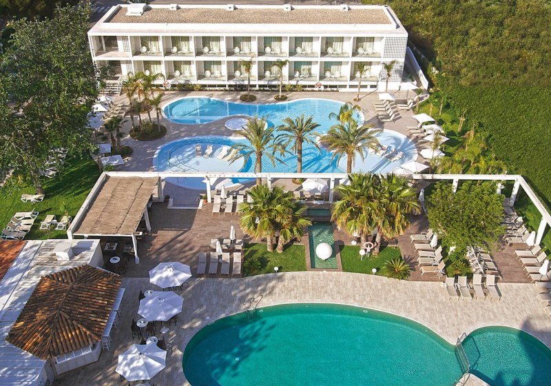 Beispiel: Hotel Außenpool