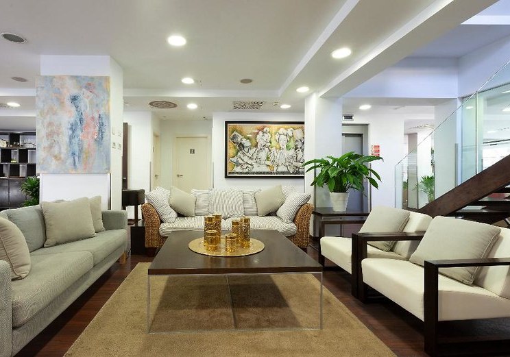 Ausstattung & Service