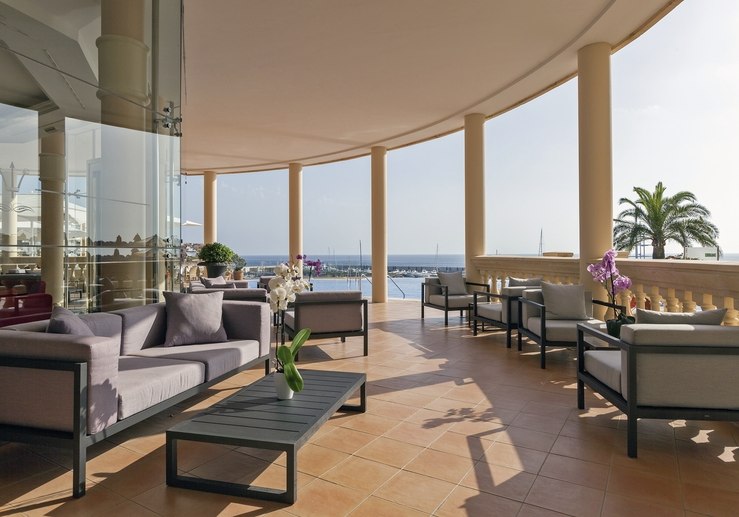 Ausstattung & Service