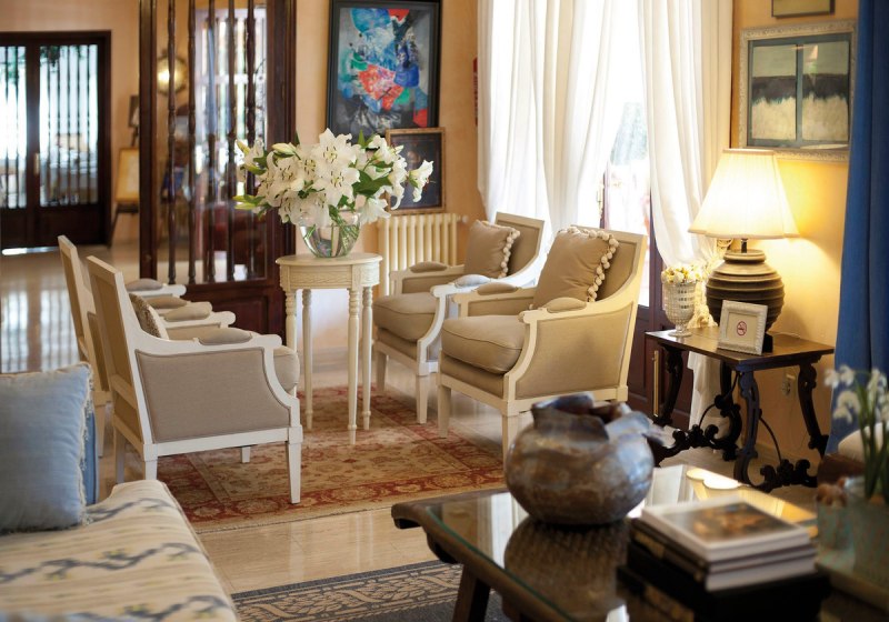 Ausstattung & Service