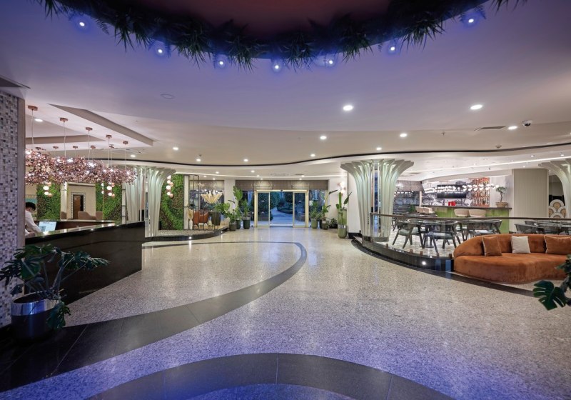 Ausstattung & Service